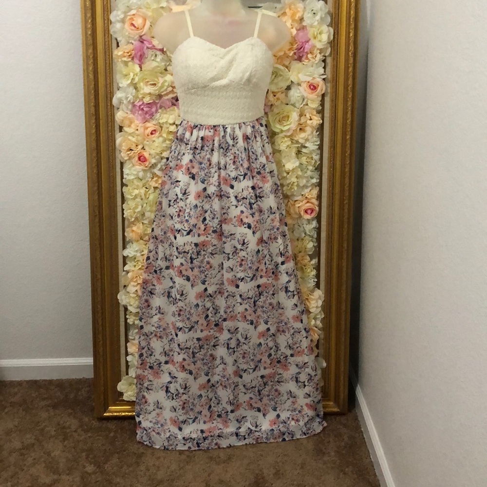 Strap maxi floral print dress